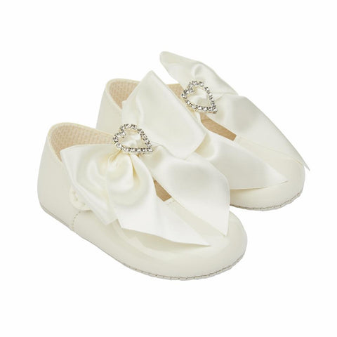 Luxury soft sole pram shoe with extra large diamante bow white