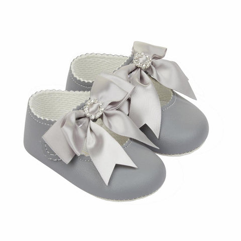 Luxury soft sole pram shoe with extra large diamante bow grey